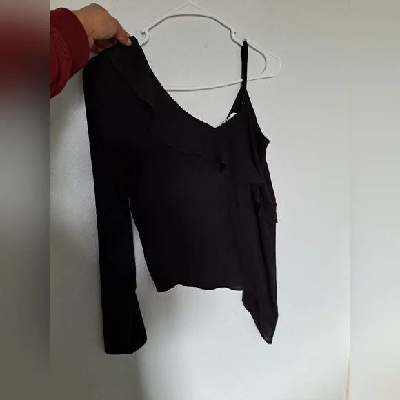 BCBGeneration Asymmetrical Black Blouse - Picture 5 of 6